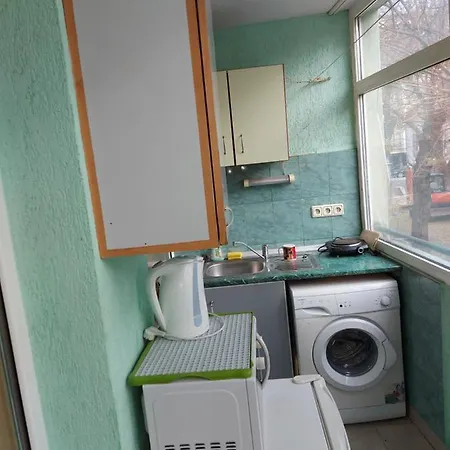 Apartman And 1bedroom - Economy Burgasz